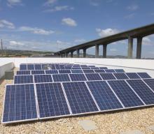 Instalação de painéis fotovoltaicos